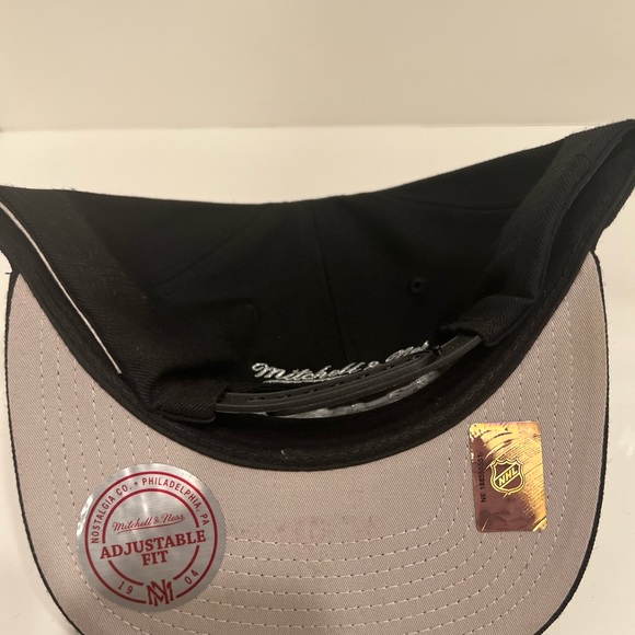 Mitchell& Ness Snap Back Hat (Los Ángeles Kings) - Picture 2 of 6